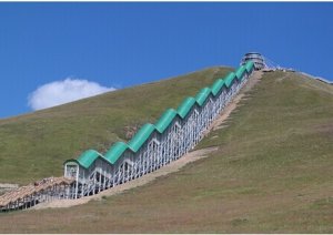 帝奥电梯“天路”登顶